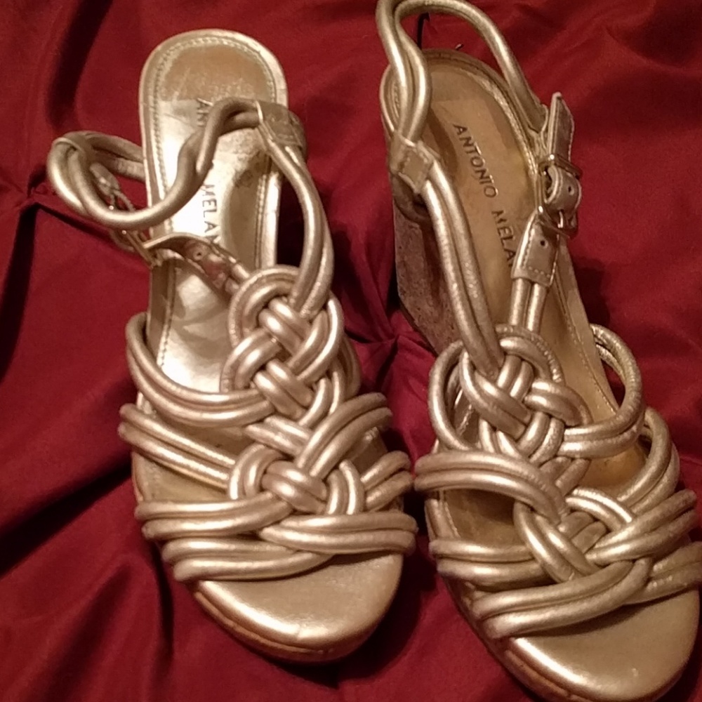Cute Gold Wedges